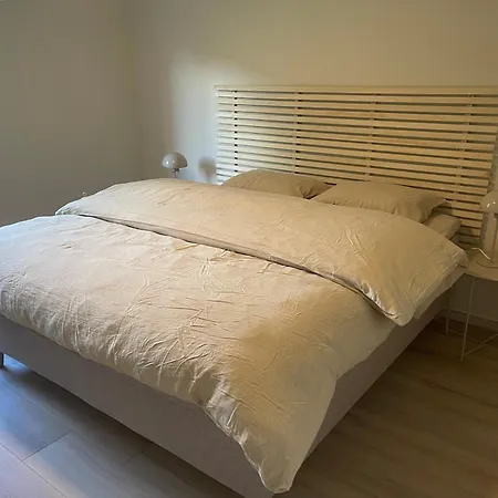 Apartment Traelvik Huset A